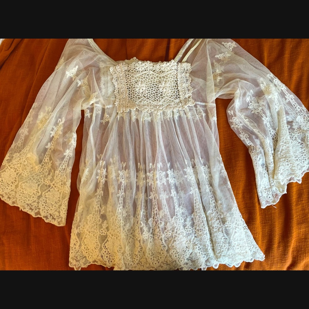Boho bell sleeve blouse